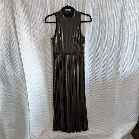 Donna Morgan Stretch Foil Pleated Halter Dress Liquid Gold Metallic Size 0 XS - Picture 7 of 15
